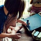 Batterie a bottone, allarme per i bambini: nel 2026 il triplo dei casi rispetto allo scorso anno