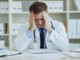 Aiom, in Italia 8 giovani oncologi su 10 colpiti da burnout