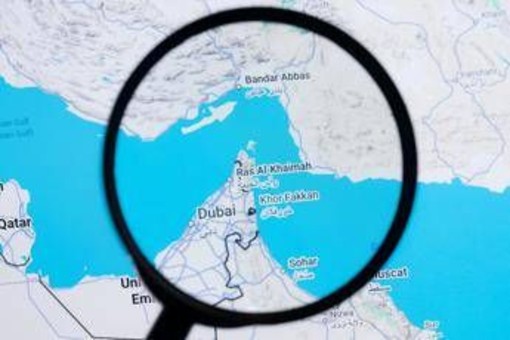 Farmaci a rischio in Ue, effetto chiusura Stretto di Hormuz