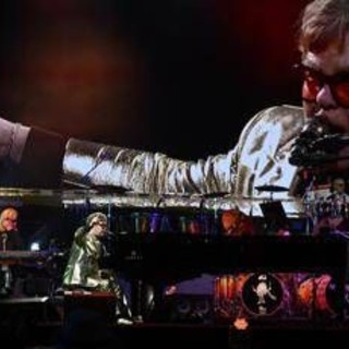 Elton John: &quot;Non posso più vedere i miei figli giocare a rugby o a calcio&quot;