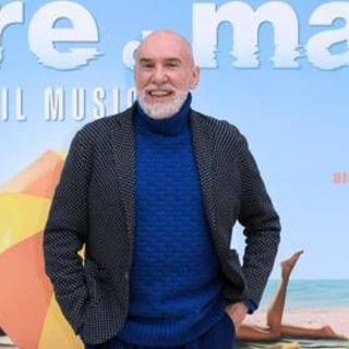 Chi è Diego Dalla Palma, oggi a Verissimo il truccatore che ha programmato la sua morte Chi è Diego Dalla Palma, oggi a Verissimo il truccatore che ha programmato la sua morte