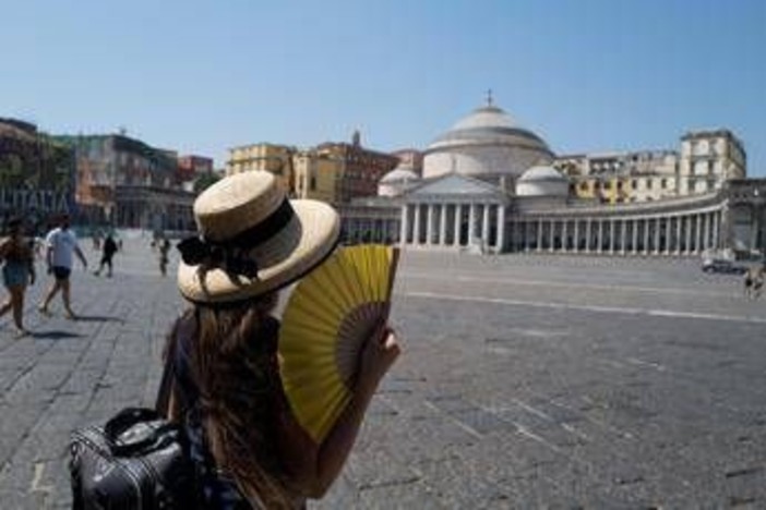 Gran caldo non molla l'Italia, anche oggi 19 città in allerta
