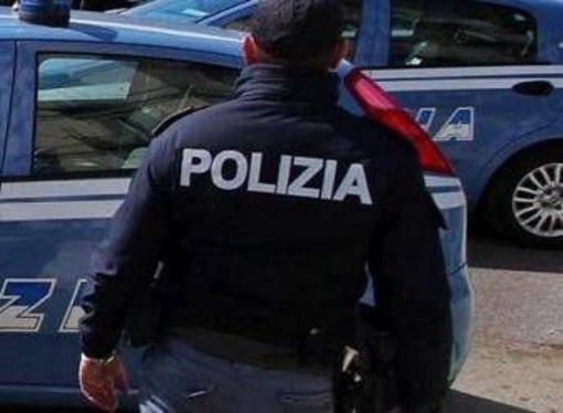 Roma, auto in fuga provoca incidente mortale: chi sono le tre vittime, tutte della stessa famiglia Roma, auto in fuga provoca incidente mortale: chi sono le tre vittime, tutte della stessa famiglia