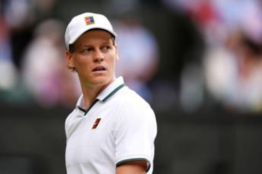 Wimbledon, Sinner vince ma ammette: "A golf Alcaraz è meglio di me.." Wimbledon, Sinner vince ma ammette: "A golf Alcaraz è meglio di me.."
