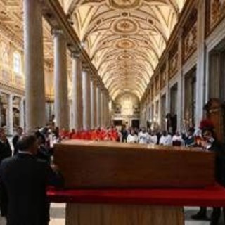 Papa Francesco, tomba a Santa Maria Maggiore visitabile da oggi