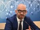Vaccini, Bassetti chiede di rinviare l'apertura delle scuole: "Coperture in Sicilia basse"