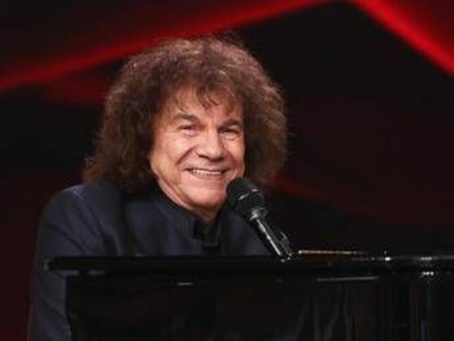 Riccardo Cocciante compie 80 anni e torna con un nuovo album Riccardo Cocciante compie 80 anni e torna con un nuovo album