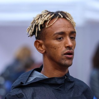 Impresa Crippa, è il primo italiano a vincere la Maratona di Parigi