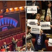 Nuova legge elettorale, via libera definitivo della Camera. Meloni: "Ora italiani potranno scegliere". Le opposizioni: "Una truffa" Nuova legge elettorale, via libera definitivo della Camera. Meloni: "Ora italiani potranno scegliere". Le opposizioni: "Una truffa"