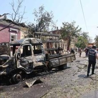 Ucraina, Russia attacca ancora: droni e raid su Zaporizhzhia e Kharkiv