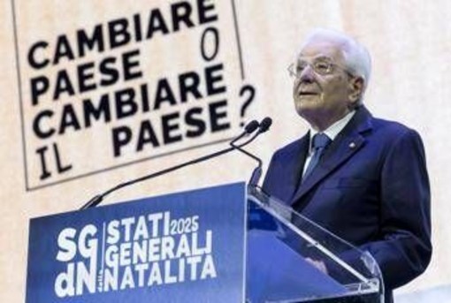 Natalità, Mattarella: "Tema vitale per l'Italia e per l’Europa" Natalità, Mattarella: "Tema vitale per l'Italia e per l’Europa"