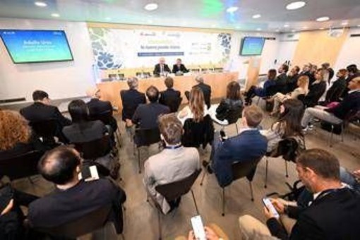 Sostenibilità, dal Green Deal all'auto elettrica, le scelte dei consumatori