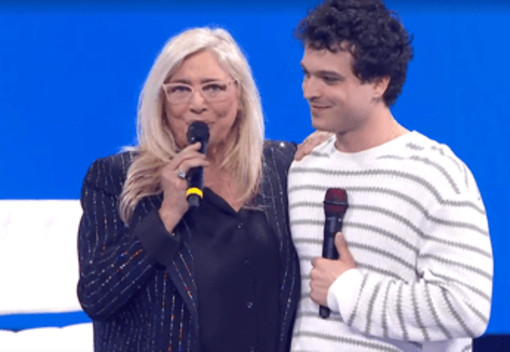 Domenica In, Iva Zanicchi consola Leo Gassmann: "Porta bene arrivare quasi ultimo" Domenica In, Iva Zanicchi consola Leo Gassmann: "Porta bene arrivare quasi ultimo"