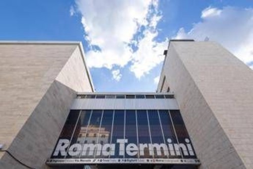 Autorità Trasporti: sanzione di 1,75 milioni a Rfi per stop a Termini del 2 ottobre 2024