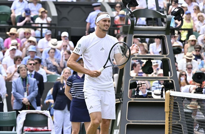 Zverev piega Fery e vola in finale a Wimbledon Zverev piega Fery e vola in finale a Wimbledon
