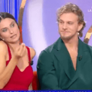Ballando, Anna Safroncik chiarisce il rapporto con Leonardo Lini: "Normale cercare il contatto con lui, è il mio insegnante" Ballando, Anna Safroncik chiarisce il rapporto con Leonardo Lini: "Normale cercare il contatto con lui, è il mio insegnante"
