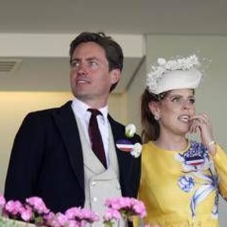 Troppa pressione per il caso Epstein, anche la principessa Beatrice vuole trasferirsi all'estero Troppa pressione per il caso Epstein, anche la principessa Beatrice vuole trasferirsi all'estero