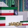 Iran, preghiera funebre per Khamenei: ci sono tre figli ma non Mojtaba Iran, preghiera funebre per Khamenei: ci sono tre figli ma non Mojtaba