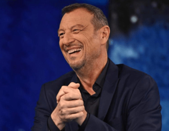 Amadeus è il quarto giudice del serale di 'Amici 25', il video-annuncio