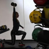 La palestra aiuta cuore e cervello, 90 minuti di allenamento a settimana allungano la vita