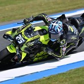 MotoGp, Fernandez vince gara sprint ad Assen. Ogura e Di Giannantonio sul podio
