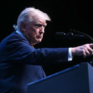 Hormuz, Trump: "Niente pedaggio 20%, faremo accordi commerciali con Paesi del Golfo" Hormuz, Trump: "Niente pedaggio 20%, faremo accordi commerciali con Paesi del Golfo"