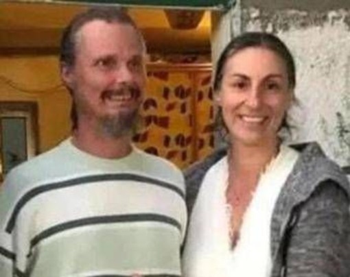 Famiglia nel bosco, la lettera della mamma: "I bambini sono infelici, vogliono tornare a casa" Famiglia nel bosco, la lettera della mamma: "I bambini sono infelici, vogliono tornare a casa"