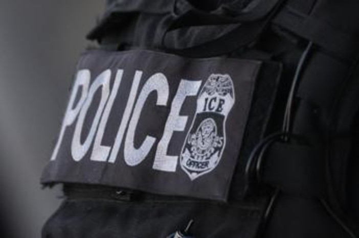 Sparatoria con agenti Ice nel Maine: ucciso un uomo Sparatoria con agenti Ice nel Maine: ucciso un uomo