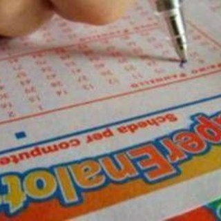SuperEnalotto, numeri e combinazione vincente 13 dicembre 2025