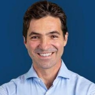 Elezioni Marche, Socialcom: Acquaroli vincente se votassero i social