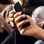 Social vietati ai minori di 16 anni, Onorato: &quot;Facciamo tornare i ragazzi a giocare&quot;