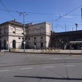 Si blocca treno a Milano sotto il sole, 300 passeggeri senza aria condizionata