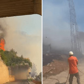 Paura a Taormina per un vasto incendio: le fiamme raggiungono il centro abitato. Il sindaco: "La città brucia" Paura a Taormina per un vasto incendio: le fiamme raggiungono il centro abitato. Il sindaco: "La città brucia"