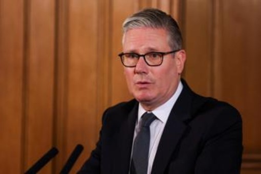 Starmer: "Intercettata nella Manica una petroliera della flotta ombra russa"