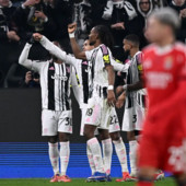 La Juve regola il Benfica grazie a McKennie e Thuram e si assicura i playoff La Juve regola il Benfica grazie a McKennie e Thuram e si assicura i playoff