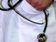 "Ti guarisco io", ma il tumore non c'era: finto medico condannato per omicidio "Ti guarisco io", ma il tumore non c'era: finto medico condannato per omicidio