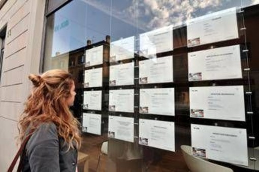 Assolavoro: &quot;2,5 milioni di lavoratori irregolari, importante ruolo agenzie lavoro&quot;