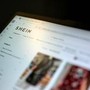 Shein sotto indagine Ue, nel mirino la vendita di materiale pedopornografico