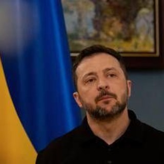 Ucraina, Zelensky: &quot;Con Trump negoziamo mega accordo sui droni&quot;. Patriot a Kiev, cosa dicono Usa e Germania