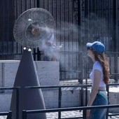 Tra quinta ondata di caldo estremo e maltempo, il meteo spacca in due l'Italia: le previsioni Tra quinta ondata di caldo estremo e maltempo, il meteo spacca in due l'Italia: le previsioni