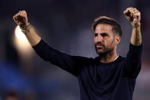 Continua a vincere il Como di Fabregas, Parma ko 2-1 con i gol di Ramon e Kaiki Continua a vincere il Como di Fabregas, Parma ko 2-1 con i gol di Ramon e Kaiki