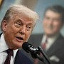 Dazi, scattano le tariffe Usa. Trump esulta: &quot;Arrivano miliardi di dollari&quot;