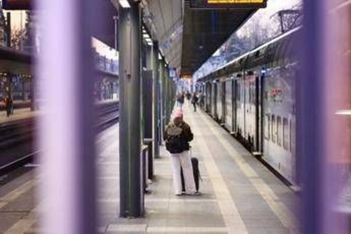 Sciopero generale 30 ottobre 2026, venerdì nero: a rischio treni, aerei, bus e scuola Sciopero generale 30 ottobre 2026, venerdì nero: a rischio treni, aerei, bus e scuola