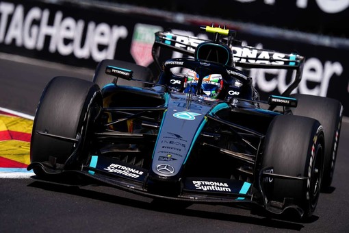 Antonelli detta legge anche in Spagna, Leclerc quarto e ritiro Hamilton Antonelli detta legge anche in Spagna, Leclerc quarto e ritiro Hamilton