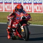 MotoGp, Marquez vince gara Sprint e si avvicina a Martin: ordine d'arrivo Gp Giappone e classifica