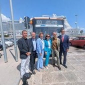 Palermo: inaugurata la nuova fermata di Amat Palermo: inaugurata la nuova fermata di Amat