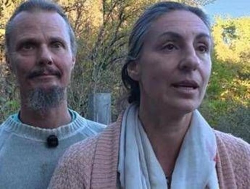 Famiglia nel bosco: "Ogni nostra scelta è per i bambini, falso il nostro rifiuto agli aiuti offerti" Famiglia nel bosco: "Ogni nostra scelta è per i bambini, falso il nostro rifiuto agli aiuti offerti"