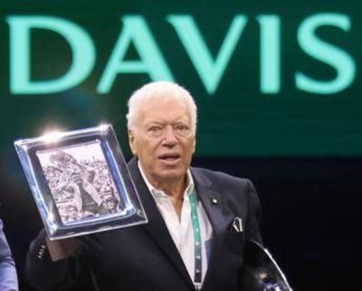 Da Musetti e Fognini fino a Cobolli e Paolini: il tennis azzurro piange Nicola Pietrangeli