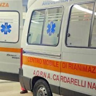 Napoli, ascensore precipita: 4 persone ferite. Salvate da cavo d'emergenza