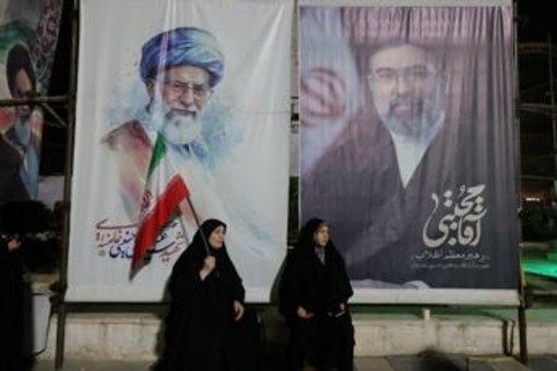 Spiragli diplomatici in Iran, 'progressi' per Teheran e Islamabad: Oman media su Hormuz Spiragli diplomatici in Iran, 'progressi' per Teheran e Islamabad: Oman media su Hormuz